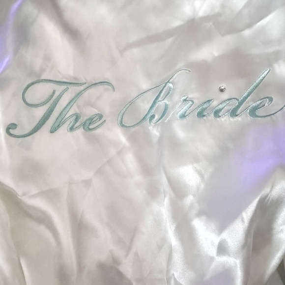 Linea Donatella “The Bride” Short Satin Wrap Robe – White S/M NWT - Picture 5 of 5